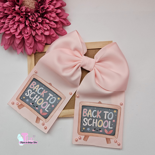 Lazo Rosa Back To School